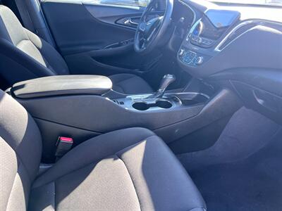 2019 Chevrolet Malibu LT   - Photo 7 - Tucson, AZ 85710