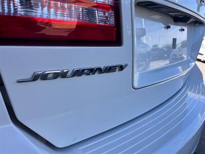 2018 Dodge Journey SE   - Photo 4 - Tucson, AZ 85711