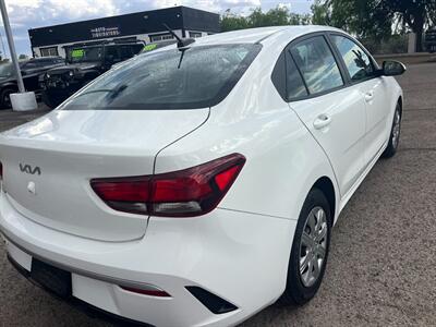 2022 Kia Rio LX   - Photo 5 - Tucson, AZ 85710