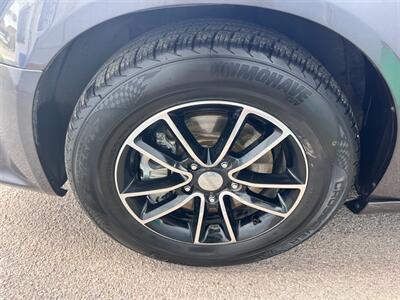2015 Dodge Grand Caravan SXT   - Photo 6 - Tucson, AZ 85711
