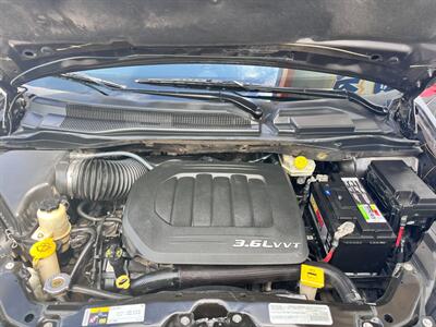 2015 Dodge Grand Caravan SXT   - Photo 18 - Tucson, AZ 85711