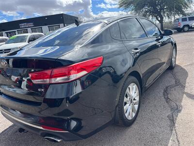 2017 Kia Optima EX Tech   - Photo 3 - Tucson, AZ 85710