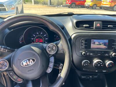 2016 Kia Soul +   - Photo 8 - Tucson, AZ 85710