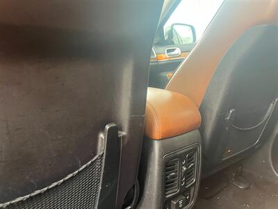 2011 Jeep Grand Cherokee Overland   - Photo 8 - Tucson, AZ 85710