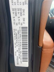 2011 Jeep Grand Cherokee Overland   - Photo 9 - Tucson, AZ 85710