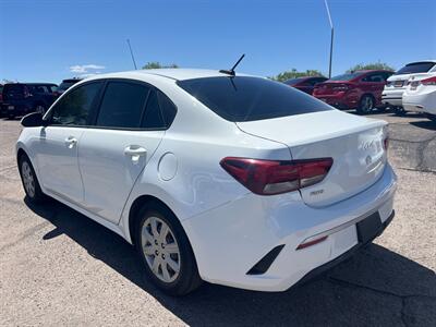 2022 Kia Rio LX   - Photo 4 - Tucson, AZ 85710