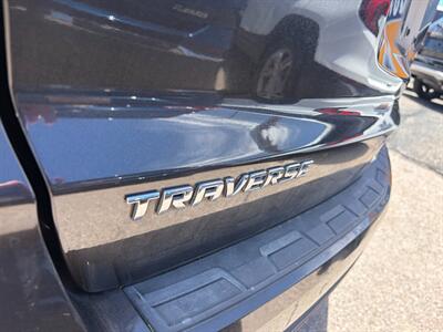 2017 Chevrolet Traverse LT   - Photo 4 - Tucson, AZ 85710