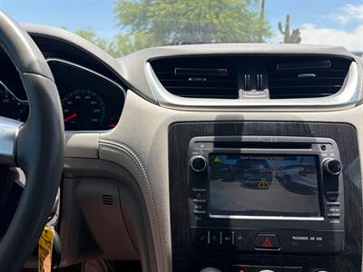 2017 Chevrolet Traverse LT   - Photo 7 - Tucson, AZ 85710