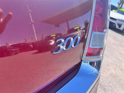 2012 Chrysler 300   - Photo 7 - Tucson, AZ 85711