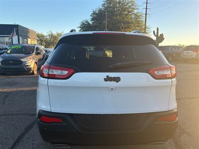 2017 Jeep Cherokee Limited   - Photo 3 - Tucson, AZ 85710