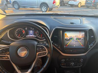 2017 Jeep Cherokee Limited   - Photo 14 - Tucson, AZ 85710