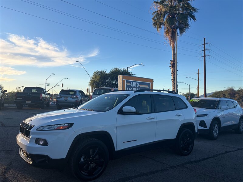 2017 Jeep Cherokee Limited   - Photo 1 - Tucson, AZ 85710