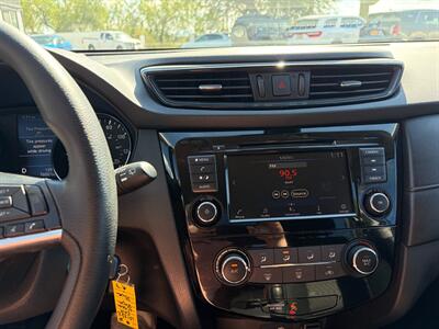 2019 Nissan Rogue S   - Photo 13 - Tucson, AZ 85710