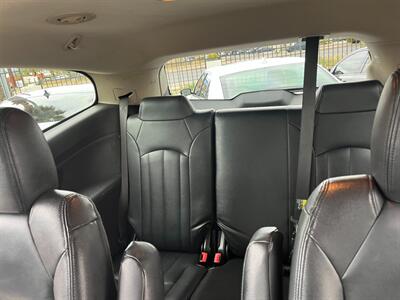 2016 Chevrolet Traverse LT   - Photo 8 - Tucson, AZ 85710