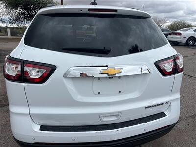 2016 Chevrolet Traverse LT   - Photo 2 - Tucson, AZ 85710