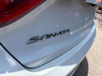 2017 Hyundai SONATA   - Photo 3 - Tucson, AZ 85710