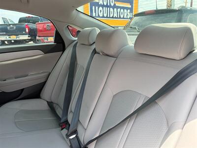 2017 Hyundai SONATA   - Photo 7 - Tucson, AZ 85710