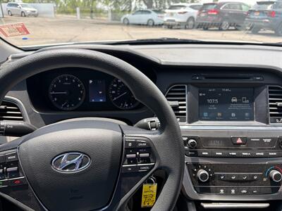 2017 Hyundai SONATA   - Photo 8 - Tucson, AZ 85710