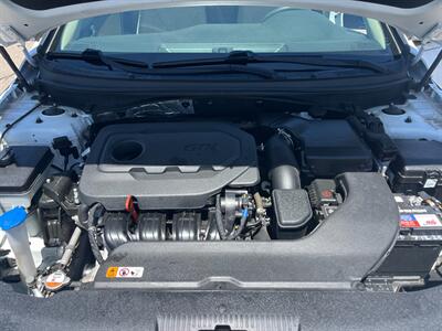 2017 Hyundai SONATA   - Photo 8 - Tucson, AZ 85710