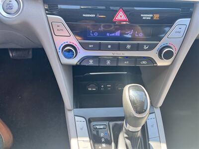 2017 Hyundai ELANTRA SE   - Photo 10 - Tucson, AZ 85711