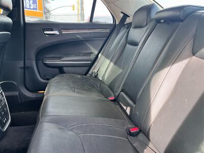 2016 Chrysler 300 C   - Photo 5 - Tucson, AZ 85710