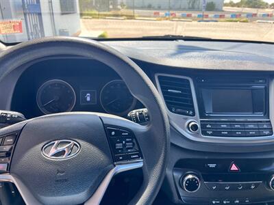 2017 Hyundai TUCSON 2.0L SE   - Photo 7 - Tucson, AZ 85711