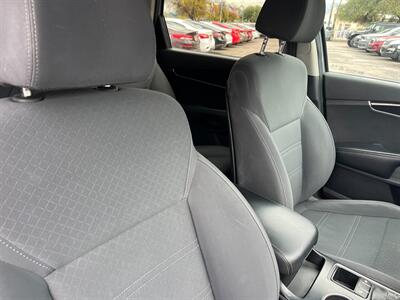 2020 Kia Sorento L   - Photo 8 - Tucson, AZ 85710