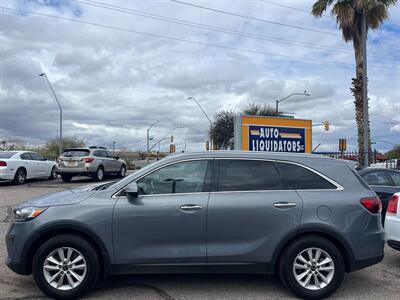 2020 Kia Sorento L   - Photo 1 - Tucson, AZ 85710