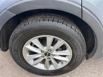 2020 Kia Sorento L   - Photo 5 - Tucson, AZ 85710