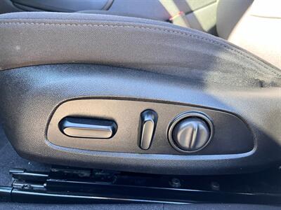 2018 Chevrolet Malibu LT   - Photo 11 - Tucson, AZ 85710