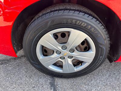 2017 Chevrolet Cruze LS Auto   - Photo 4 - Tucson, AZ 85710