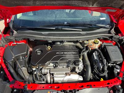 2017 Chevrolet Cruze LS Auto   - Photo 9 - Tucson, AZ 85710