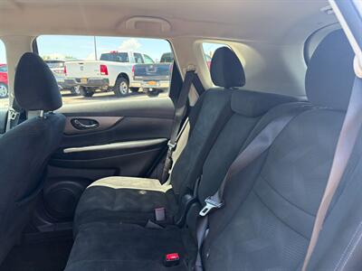2016 Nissan Rogue S   - Photo 7 - Tucson, AZ 85710