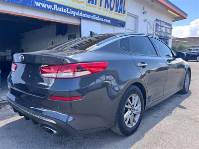 2019 Kia Optima LX   - Photo 6 - Tucson, AZ 85711