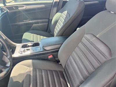 2019 Ford Fusion SE   - Photo 7 - Tucson, AZ 85711
