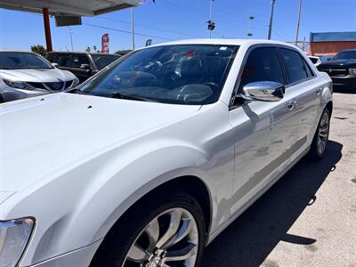 2017 Chrysler 300 C   - Photo 6 - Tucson, AZ 85711