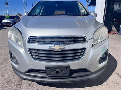 2015 Chevrolet Trax LTZ   - Photo 4 - Tucson, AZ 85711