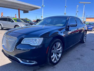 2018 Chrysler 300 Limited   - Photo 3 - Tucson, AZ 85711