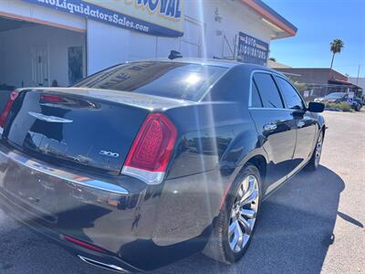 2018 Chrysler 300 Limited   - Photo 4 - Tucson, AZ 85711