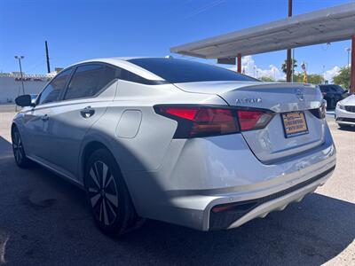 2021 Nissan Altima 2.5 SV   - Photo 3 - Tucson, AZ 85711