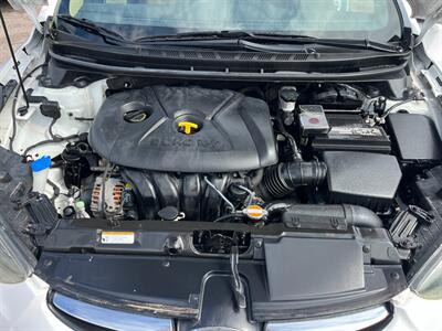 2013 Hyundai ELANTRA GLS   - Photo 9 - Tucson, AZ 85710