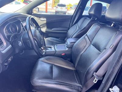 2019 Dodge Charger SXT   - Photo 9 - Tucson, AZ 85711