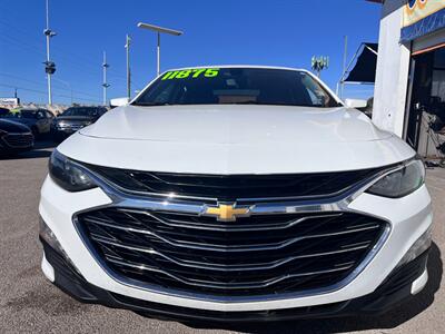2019 Chevrolet Malibu LT   - Photo 2 - Tucson, AZ 85711