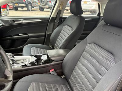 2016 Ford Fusion SE   - Photo 8 - Tucson, AZ 85710