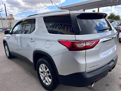 2018 Chevrolet Traverse LT Cloth   - Photo 2 - Tucson, AZ 85711