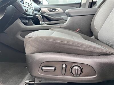 2018 Chevrolet Traverse LT Cloth   - Photo 11 - Tucson, AZ 85711