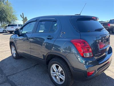 2022 Chevrolet Trax LS   - Photo 2 - Tucson, AZ 85710