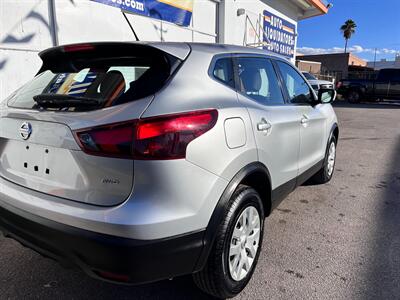 2018 Nissan Rogue Sport S   - Photo 10 - Tucson, AZ 85711