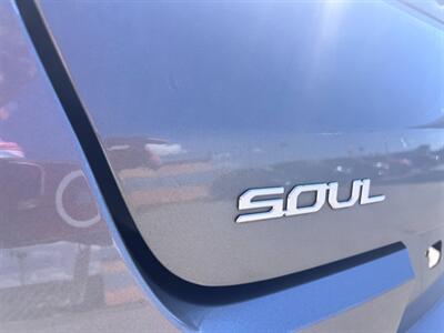 2023 Kia Soul LX   - Photo 2 - Tucson, AZ 85711