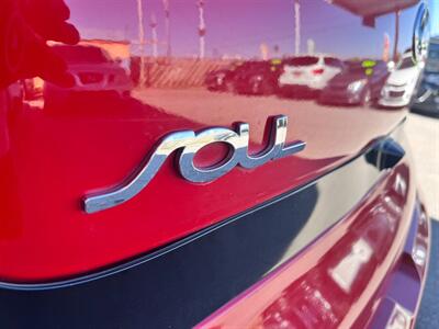 2017 Kia Soul +   - Photo 15 - Tucson, AZ 85710